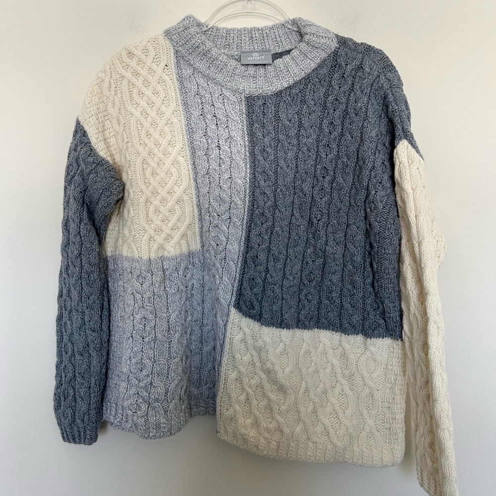 Aran Patchwork Sweater Size Large 100% Super Soft‎ Merino Made in Ireland Blue